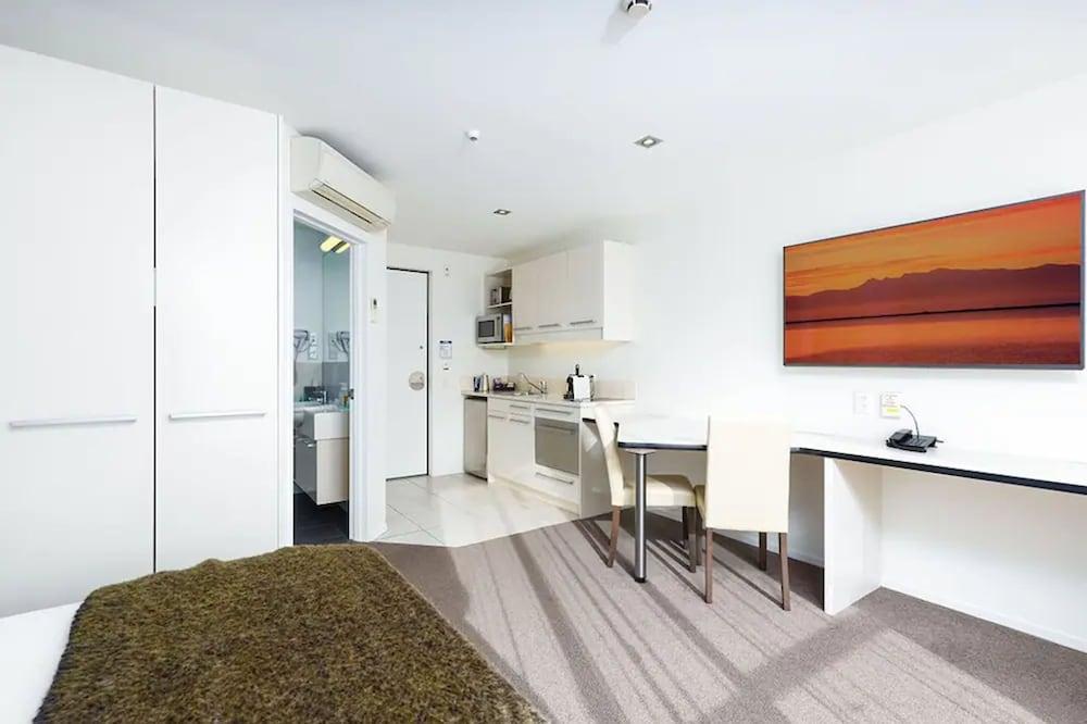 Palazzo Motor Lodge Nelson Luaran gambar A typical studio apartment